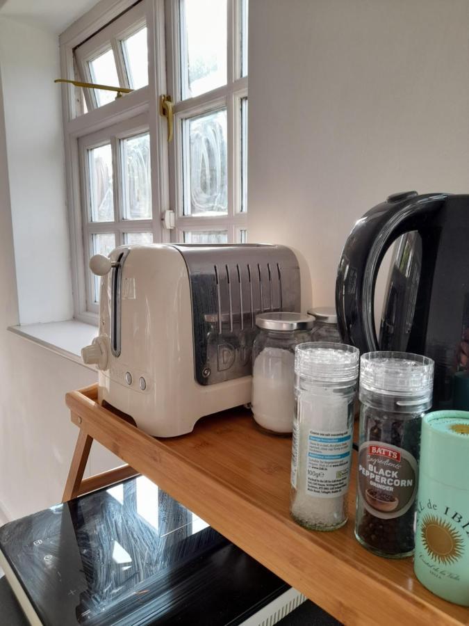 My Little Studio Farmborough Eksteriør bilde